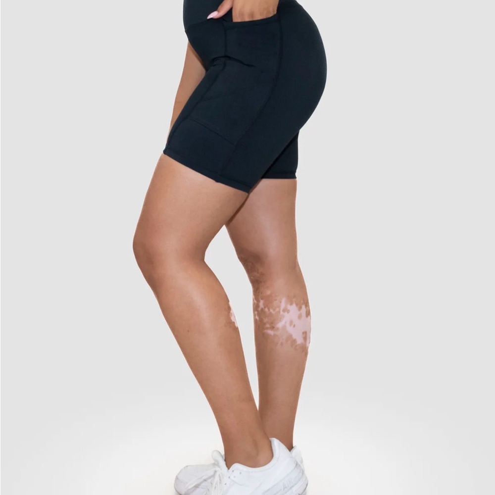 Senita Lux Baseline Shorts Size L